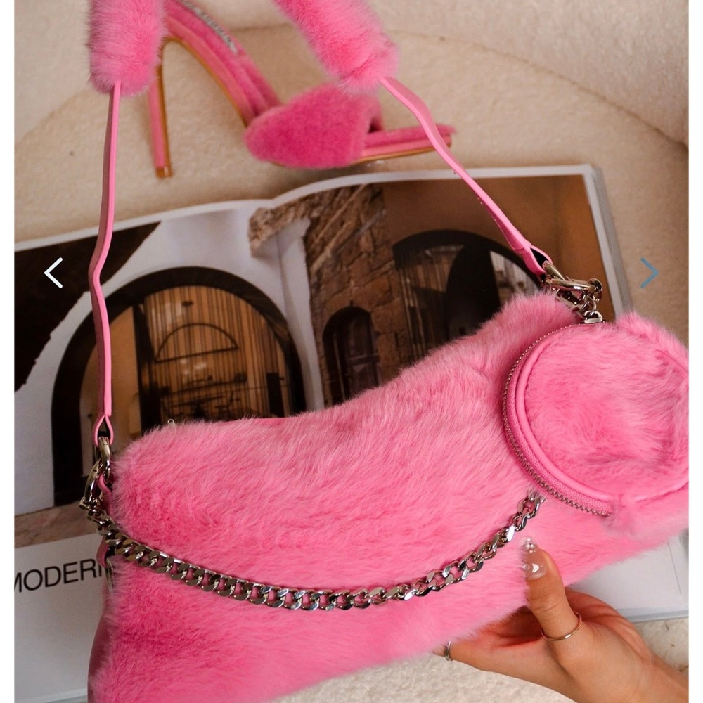 Pink fur handbag
